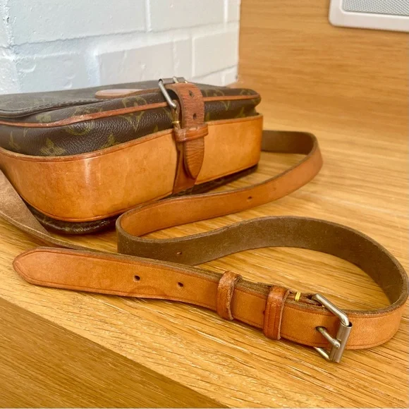 Louis Vuitton Authentic Cartouchiere PM Monogram Crossbody - Picture 6 of 15